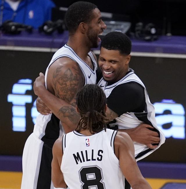 对手往往不 对手往往不