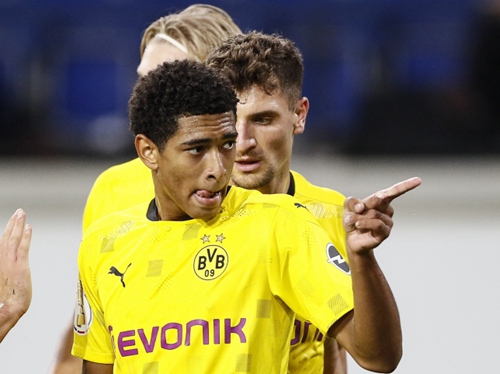 也透露出对 也透露出对