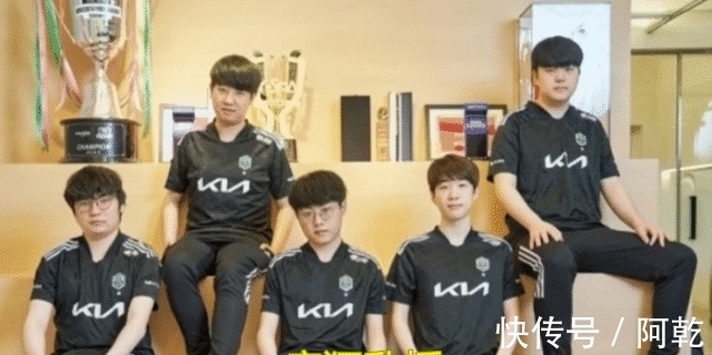 外线站位更 外线站位更